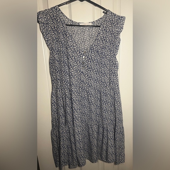 Boutique Dress OS - Picture 1 of 4